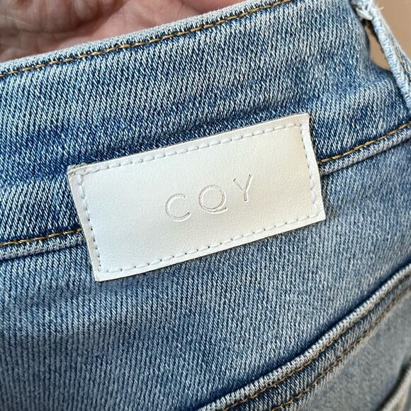 CQY Denim High Waisted Frayed Hem Straight Leg Crop Jeans Size 24 Light Wash - Picture 8 of 8